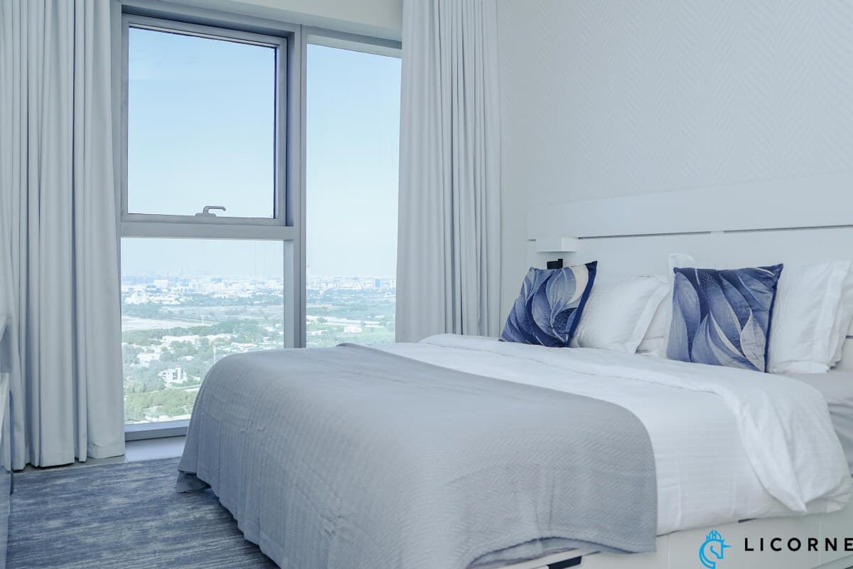1 Bedroom Furnished Apartment with Skyline View | Downtown Views II — photo 8