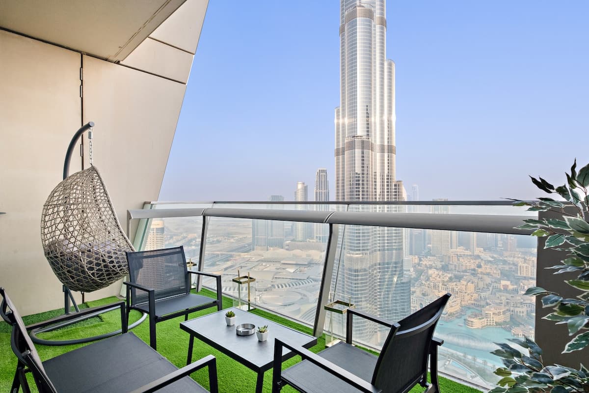 4 Bedroom Furnished Apartment | Burj Vista — photo 2