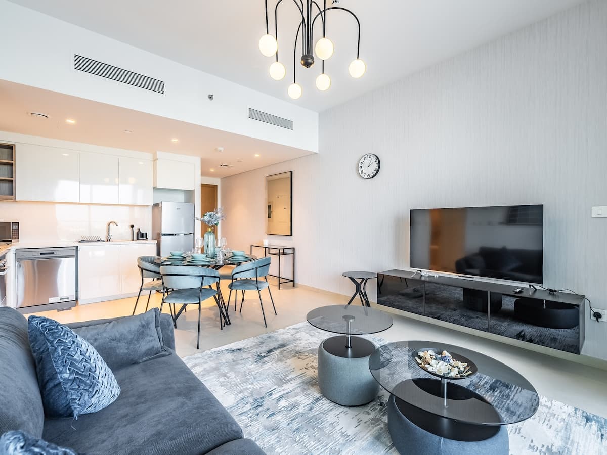 1 Bedroom Furnished Apartment with Downtown View | Downtown Views II — photo 8