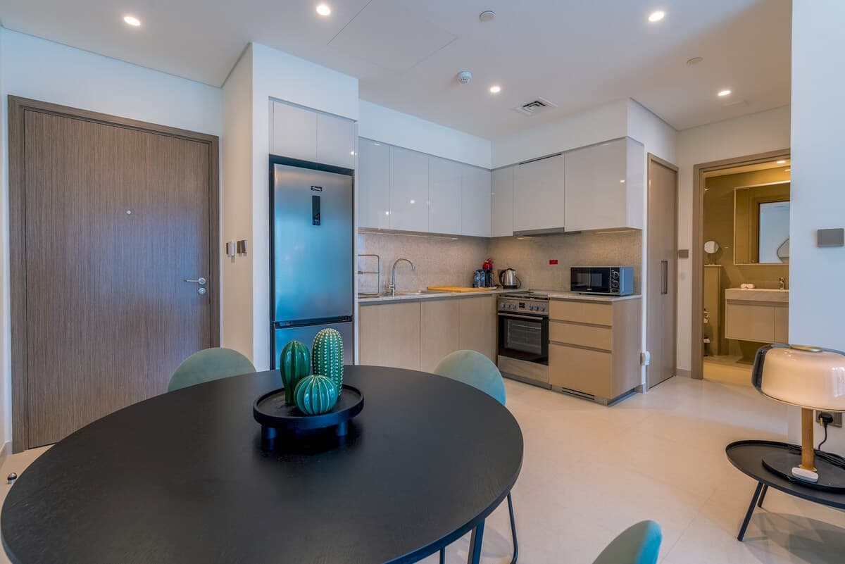 1 Bedroom Furnished Apartment — photo 3