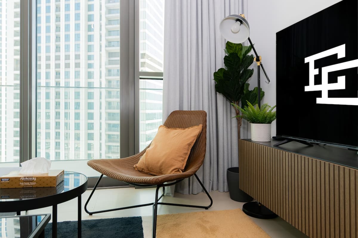 1 Bedroom Furnished Apartment — photo 3