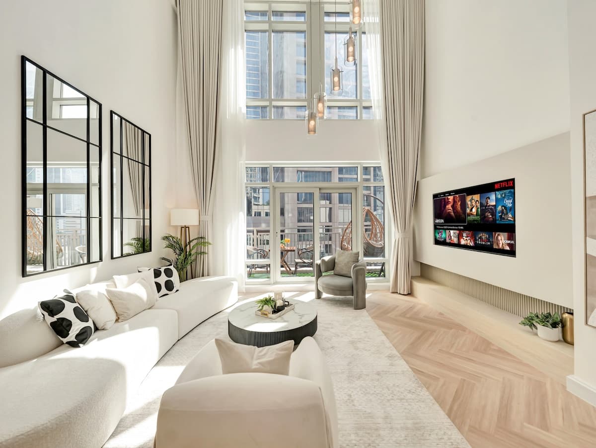 3 Bedroom Furnished Apartment | The Lofts — photo 2