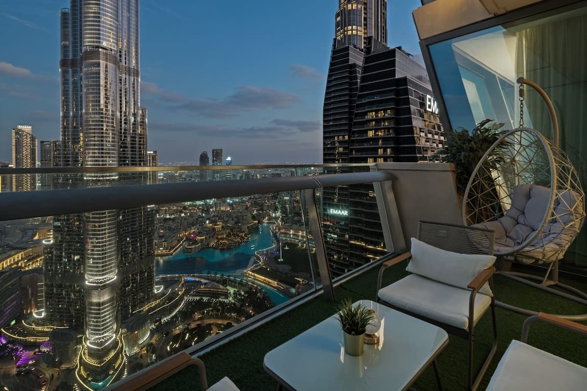 Furnished Apartment with Burj Khalifa + Fountain View | Burj Vista — photo 2