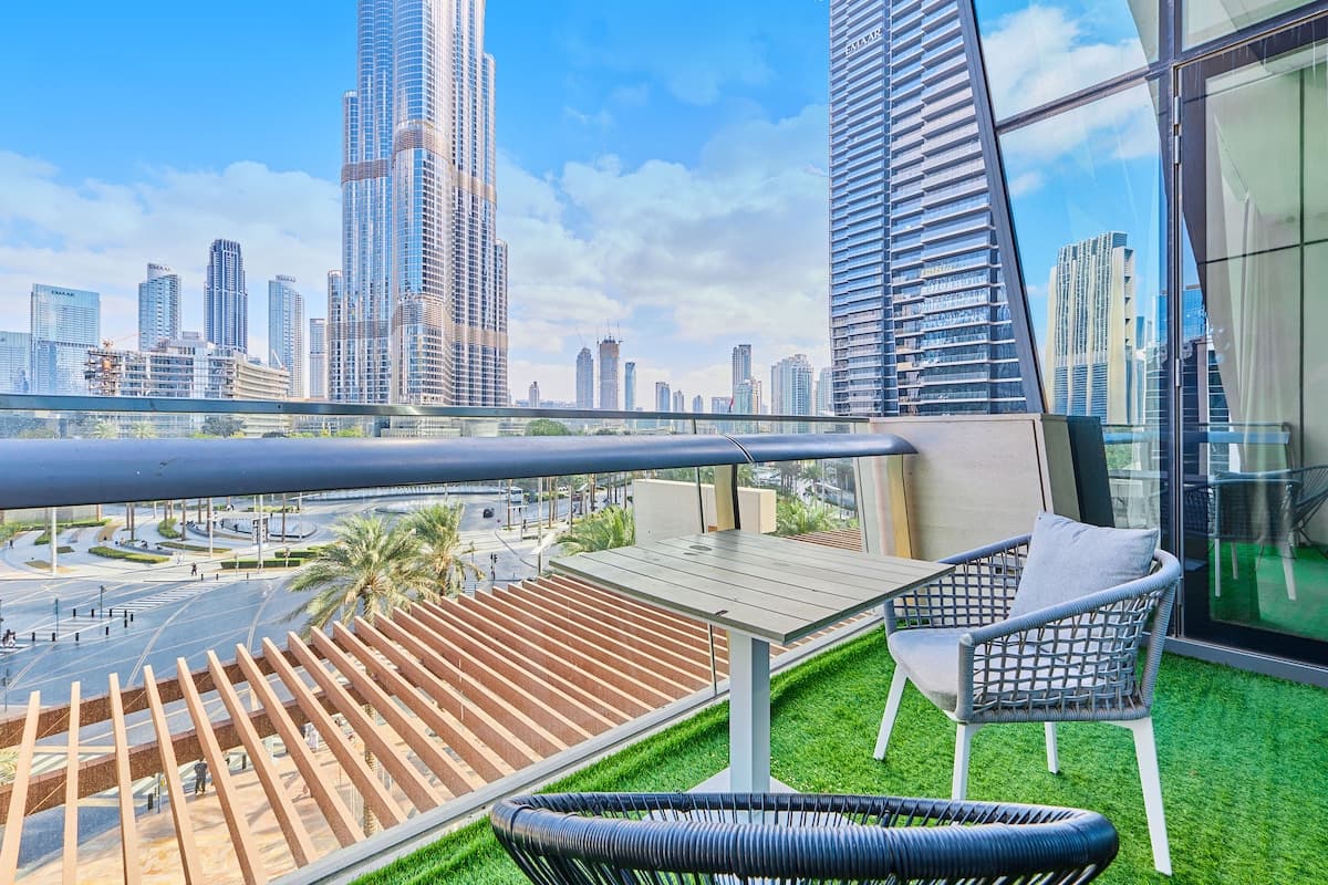 3 Bedroom Furnished Apartment | Burj Vista — photo 3