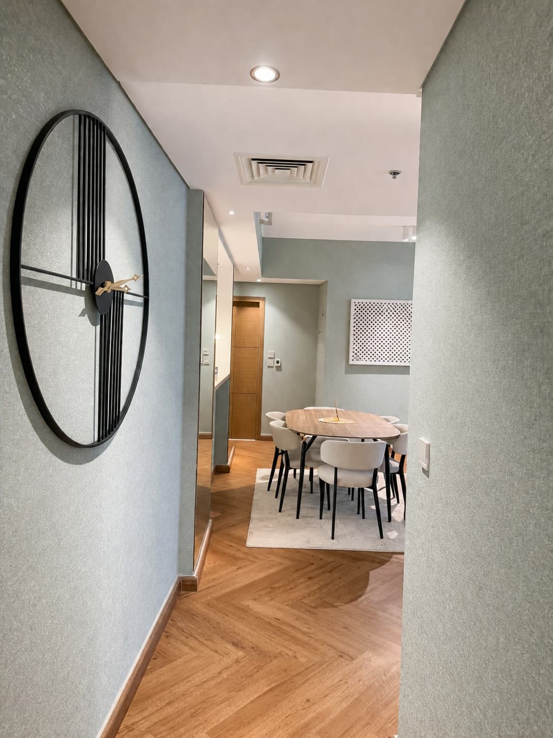 2 Bedroom Furnished Apartment with Burj Khalifa View | Burj Vista · III — photo 8