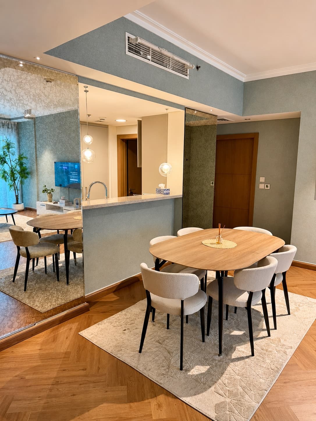 2 Bedroom Furnished Apartment with Burj Khalifa View | Burj Vista · III — photo 4