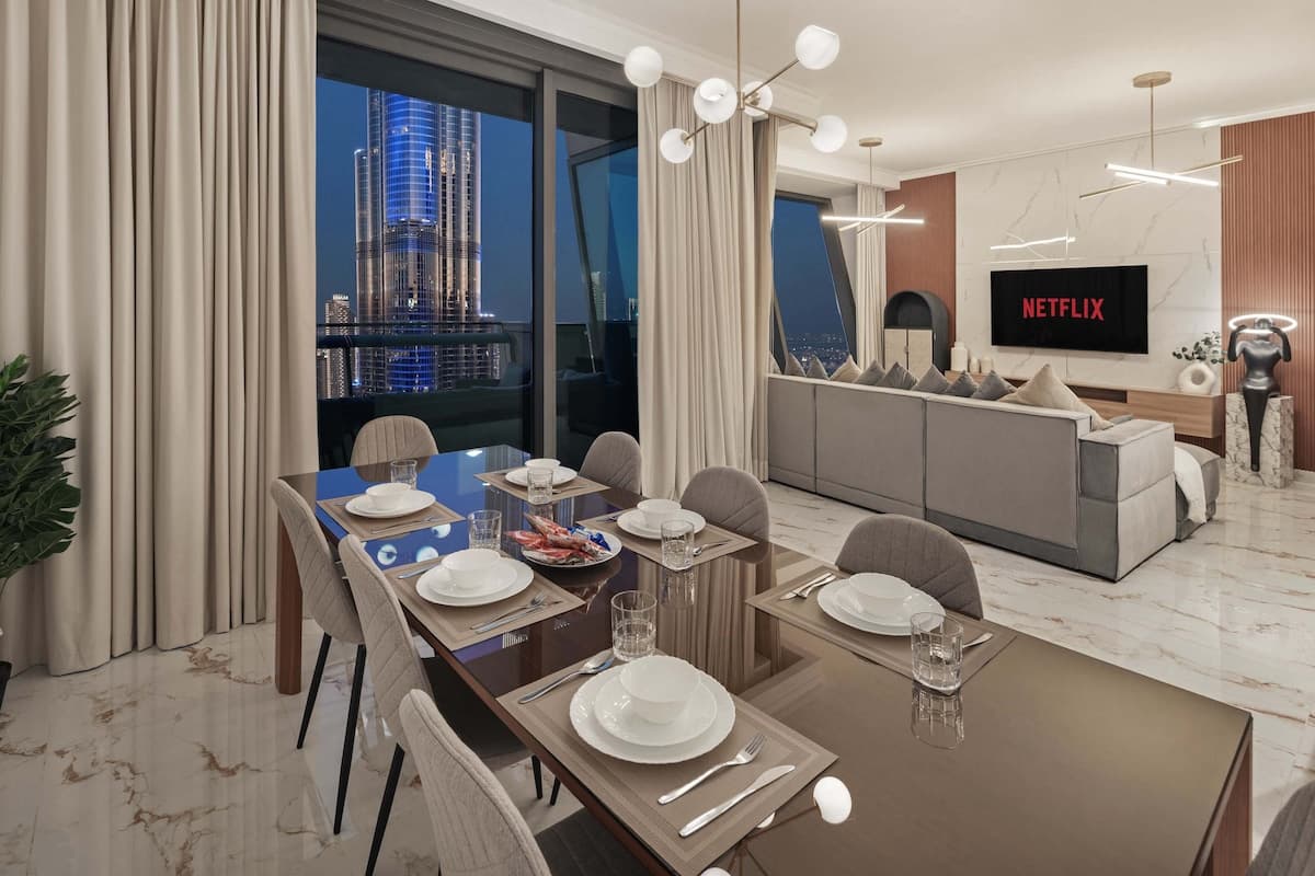 3 Bedroom Furnished Apartment | Burj Vista ยท II