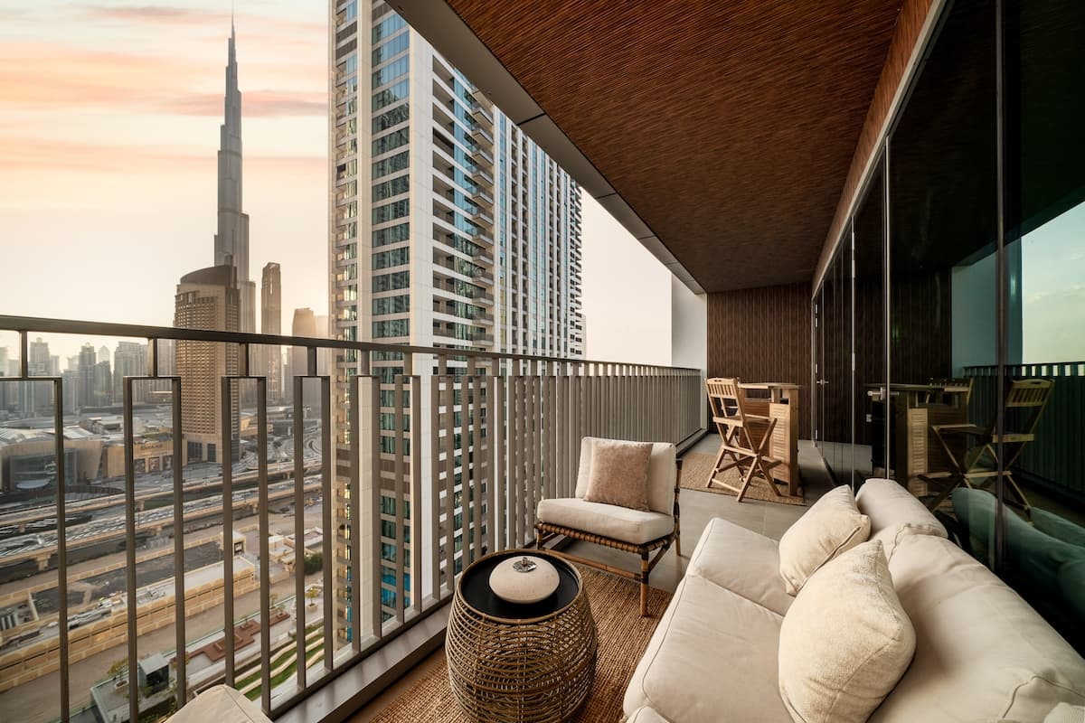 4 Bedroom Furnished Apartment | Downtown Views II — photo 2