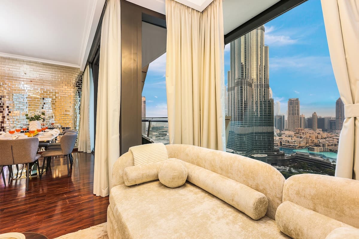 3 Bedroom Furnished Apartment with Burj Khalifa & Fountain View | Burj Vista — photo 2
