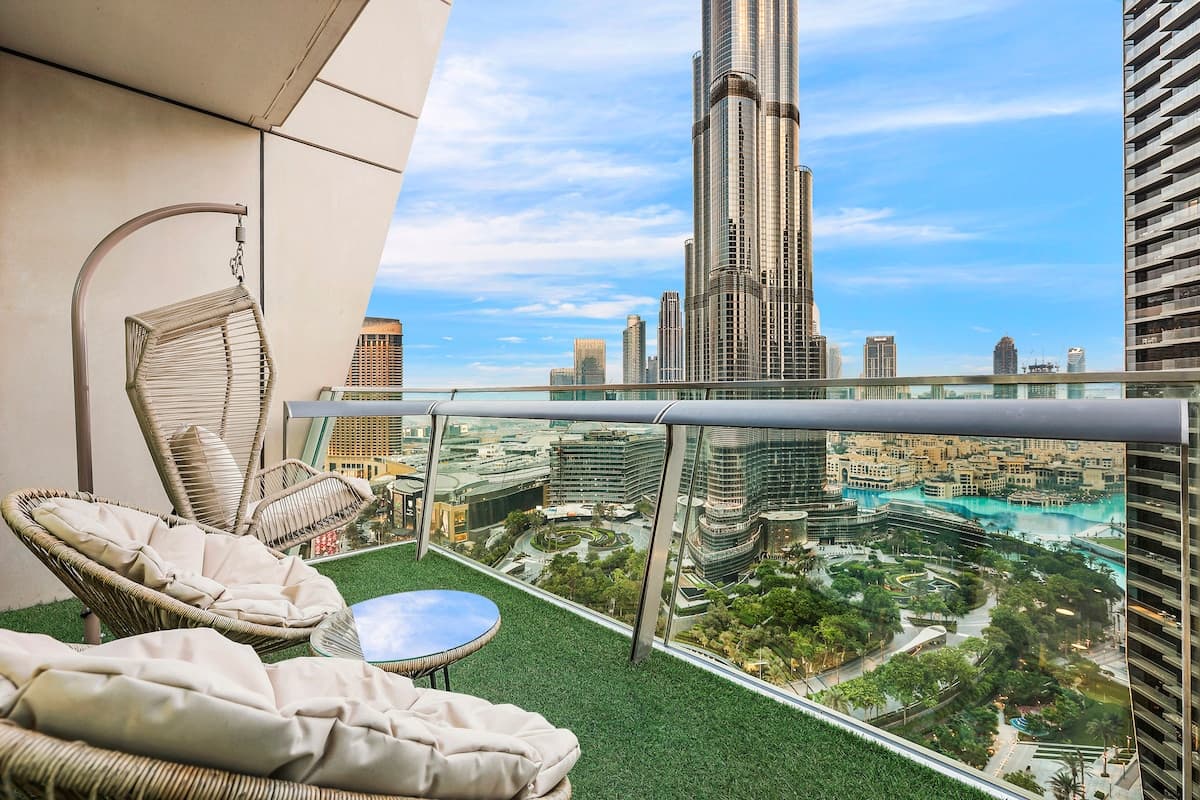 3 Bedroom Furnished Apartment with Burj Khalifa & Fountain View | Burj Vista — photo 5