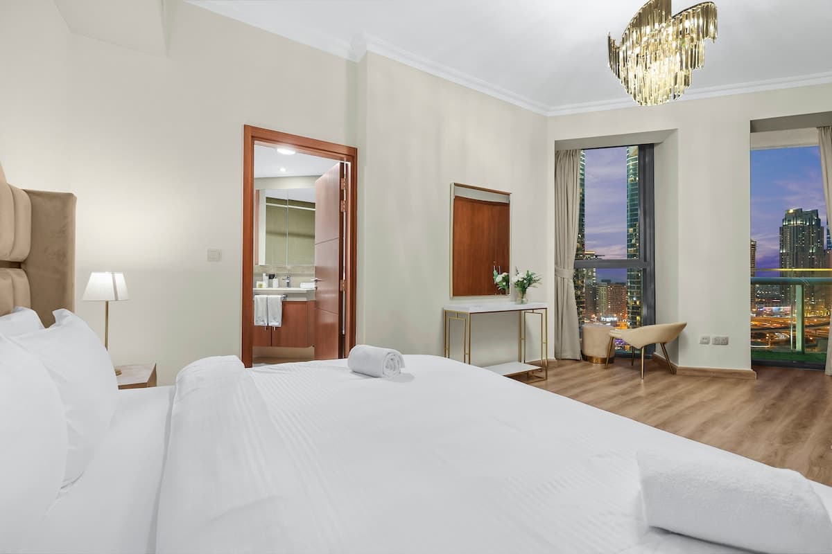 2 Bedroom Furnished Apartment with Skyline View | Burj Vista — photo 4