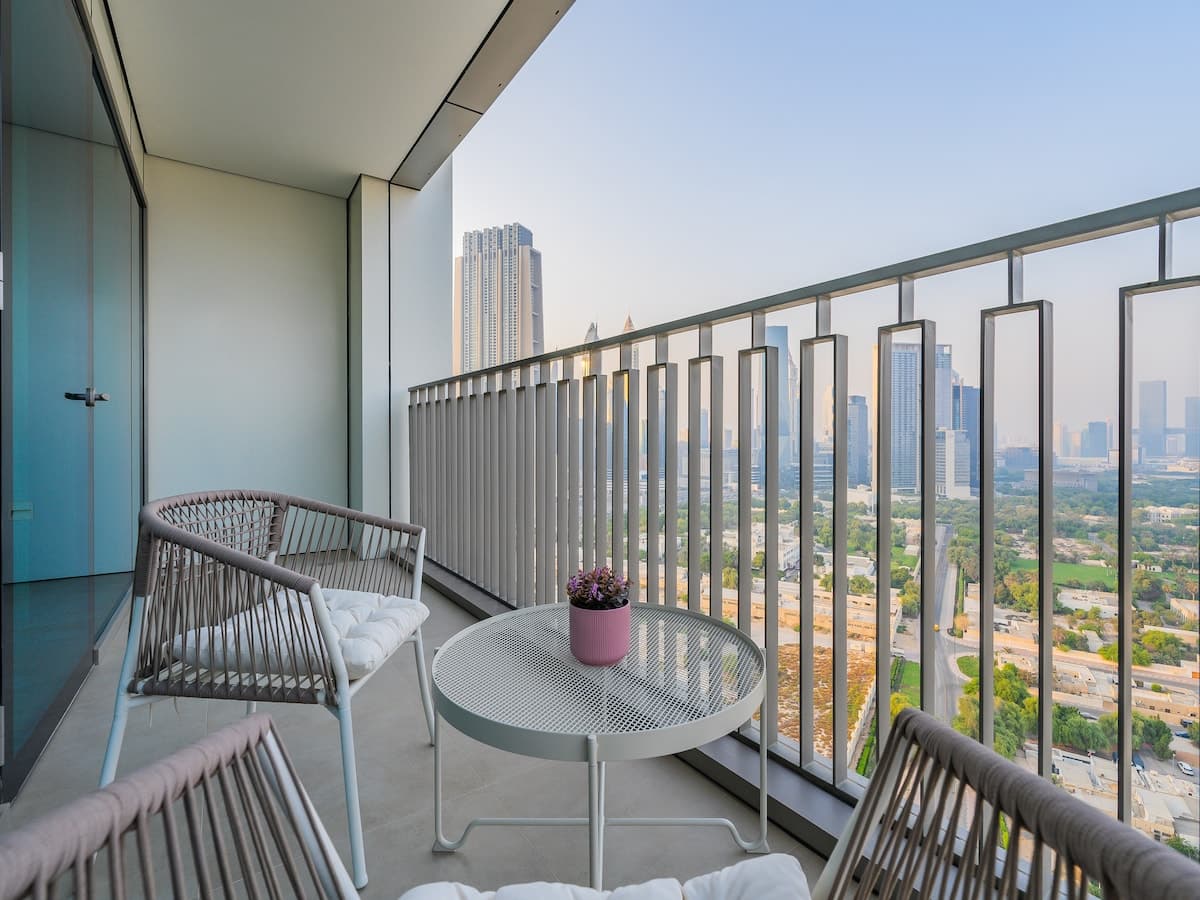 2 Bedroom Furnished Apartment with Downtown View | Downtown Views II — photo 3