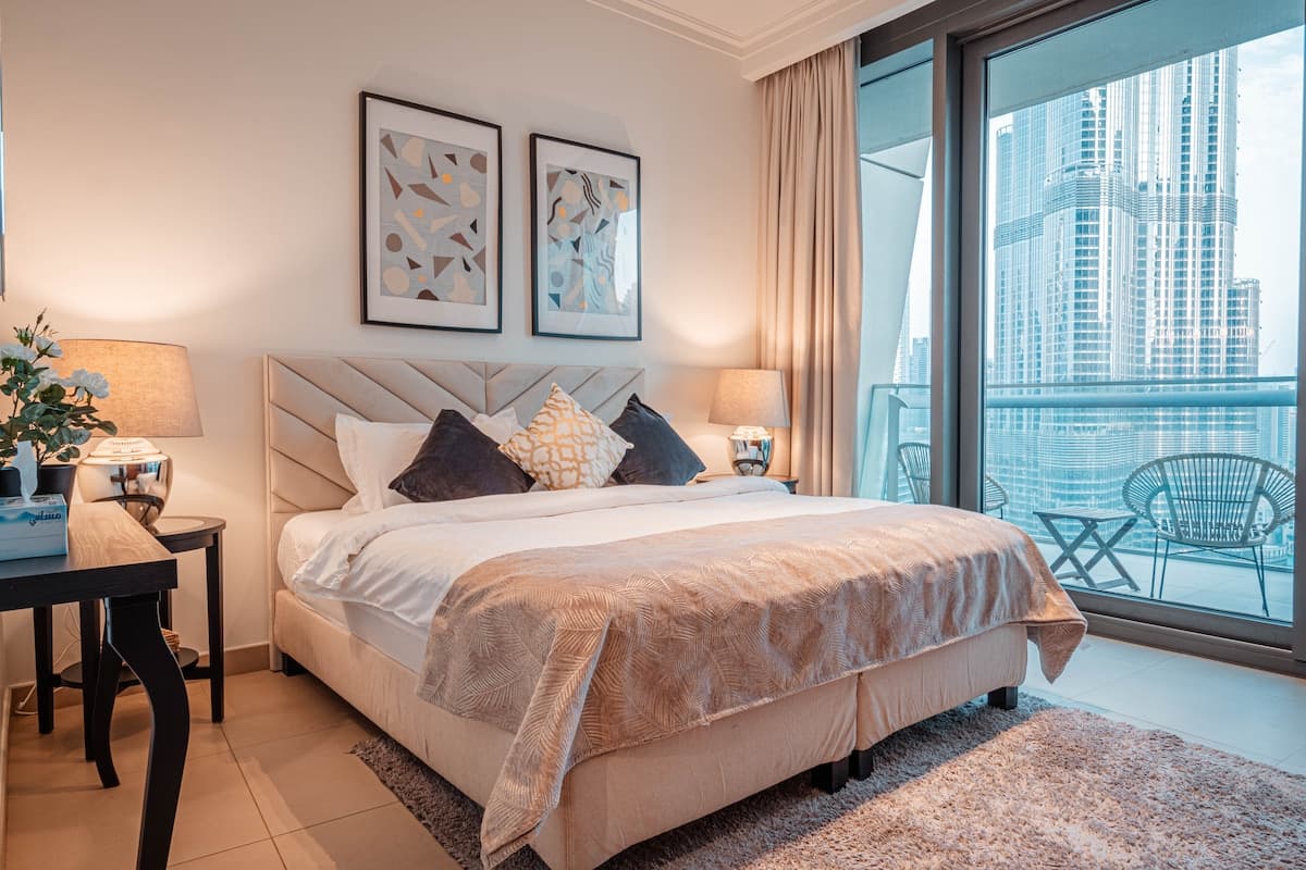 3 Bedroom Furnished Apartment with Burj Khalifa & Fountain View | Burj Vista — photo 4