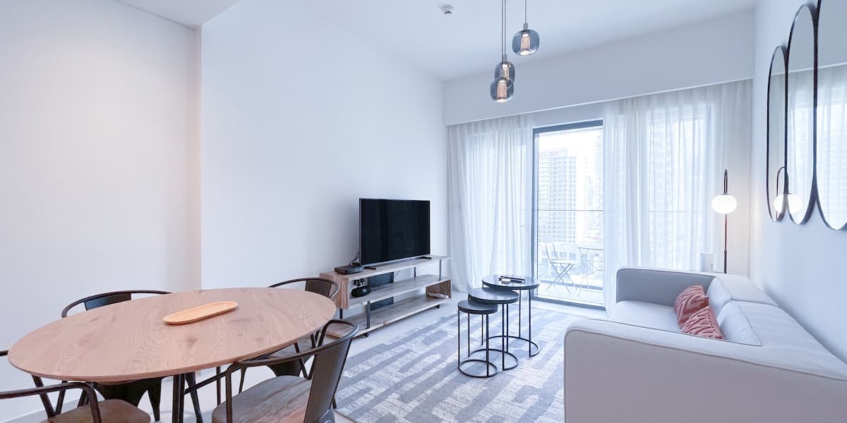 1 Bedroom Furnished Apartment | Burj Royale · II