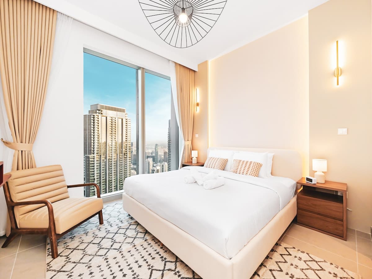 4 Bedroom Furnished Apartment with Burj Khalifa And Fountain View | Forte Towers — photo 4