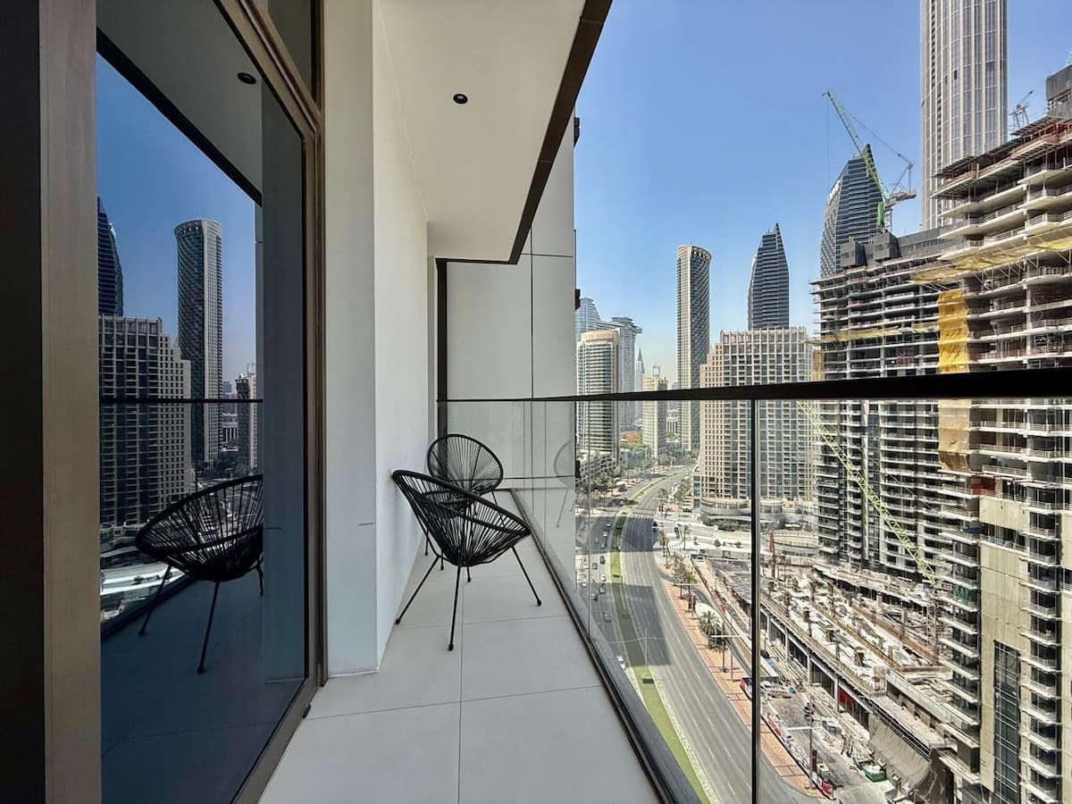 2 Bedroom Furnished Apartment with Skyline View | Burj Crown — photo 5