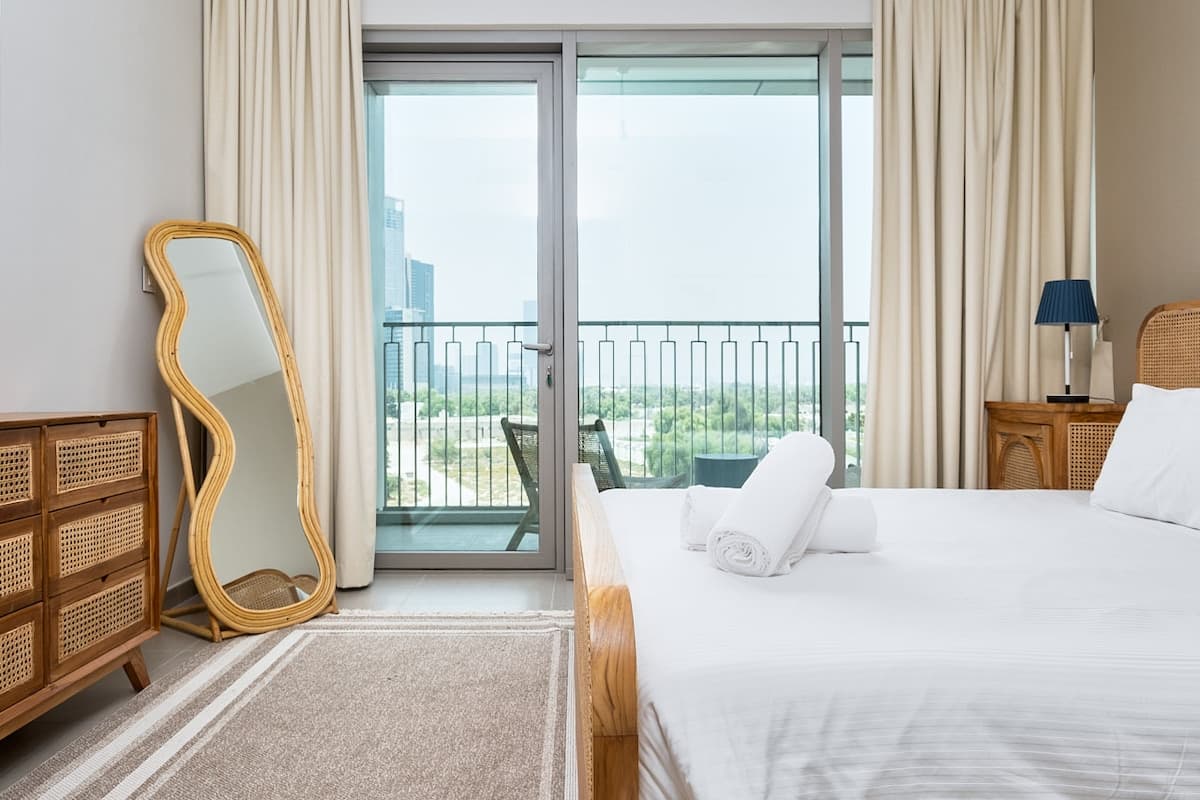 2 Bedroom Furnished Apartment with Downtown View | Downtown Views II · II
