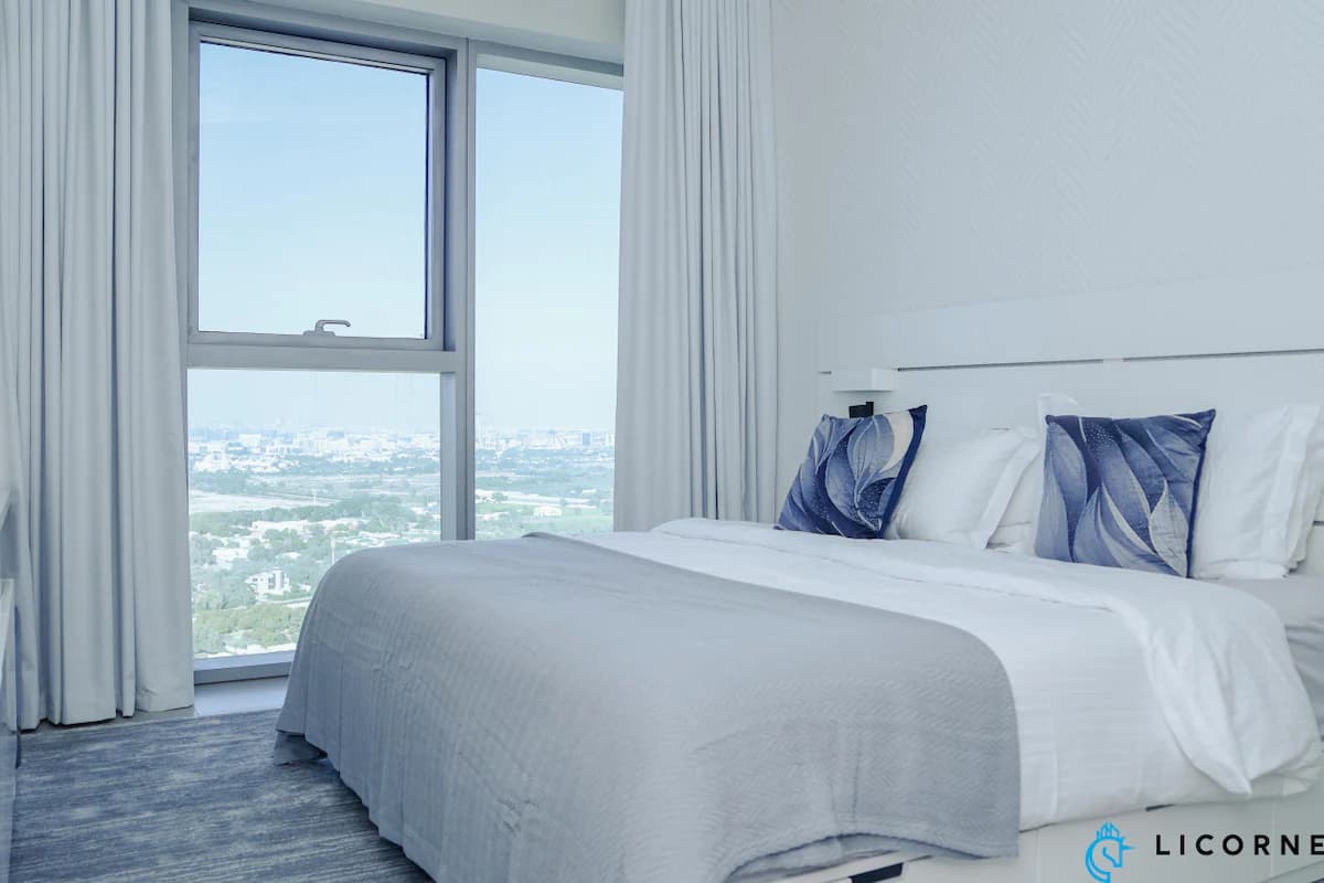 1 Bedroom Furnished Apartment with Skyline View | Downtown Views II — photo 8