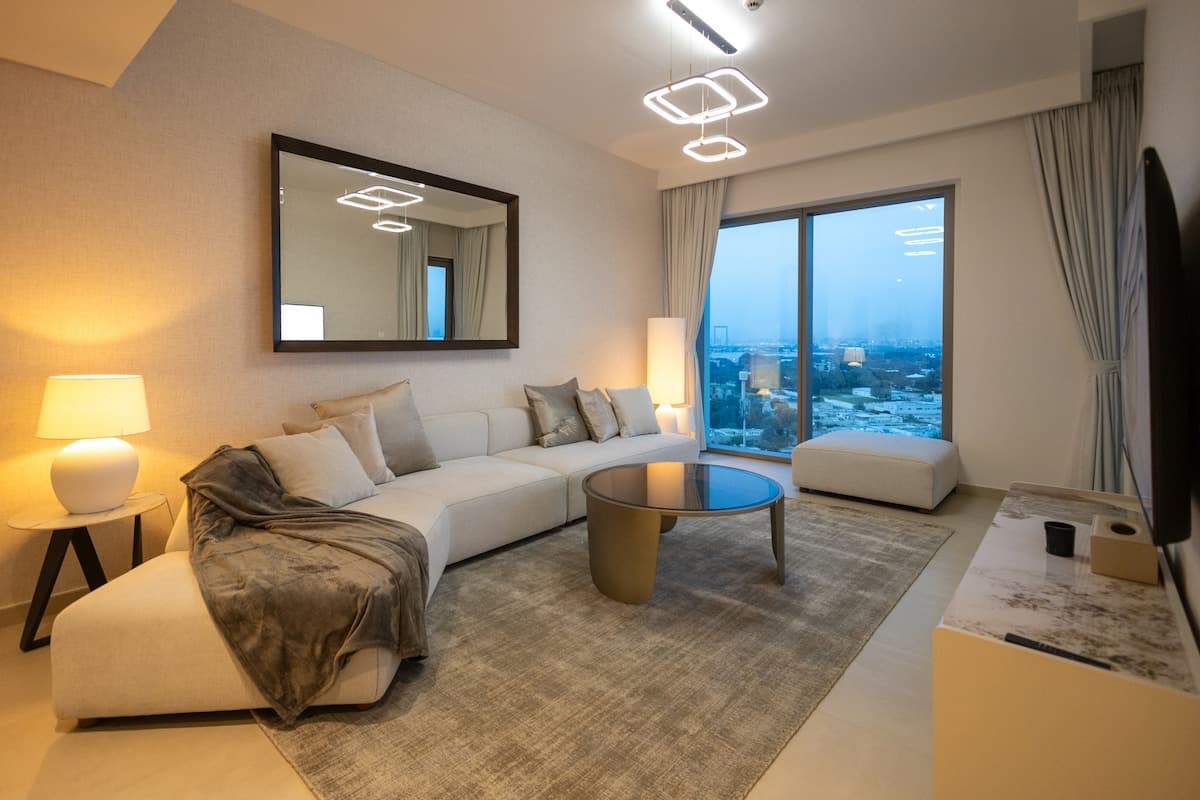 2 Bedroom Furnished Apartment | Downtown Views II — photo 3
