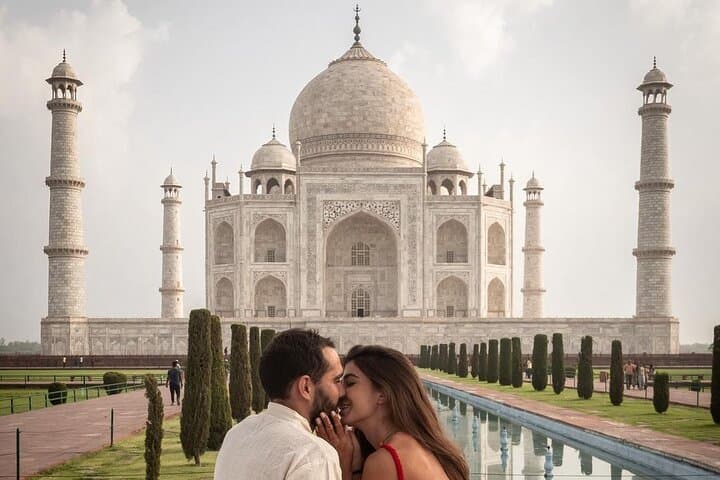 Full-day sunrise tour of the Taj Mahal and Agra, Agra