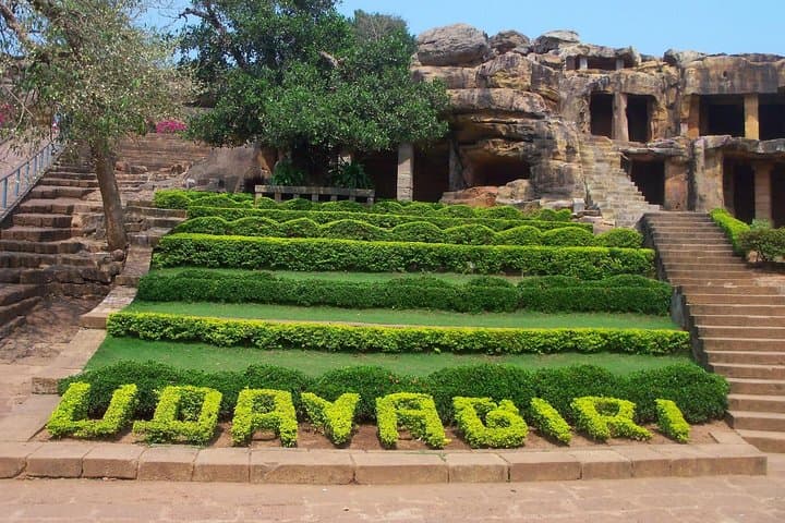 Half-day tour of Udayagiri-Khandagiri and Dhaula Hills, Bhubaneswar