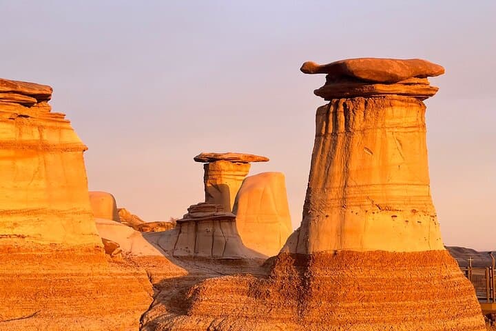 Day tour from Calgary to Drumheller Badlands, Calgary