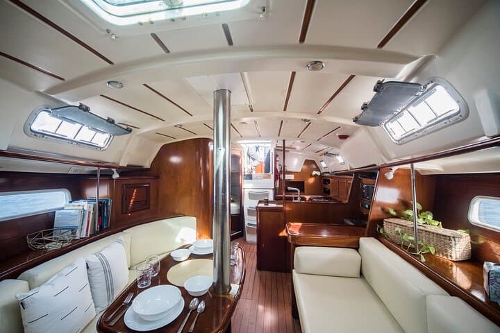 Private yacht charter in Charleston with BYOB option, Charleston