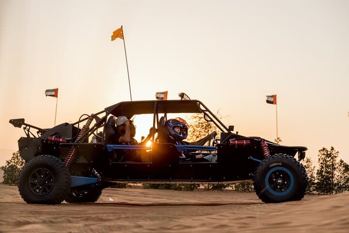 Dune buggy safari in Dubai's red dunes — Adventure things to do in Dubai