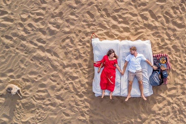 Camel safari experience in the Thar Desert, Jaisalmer