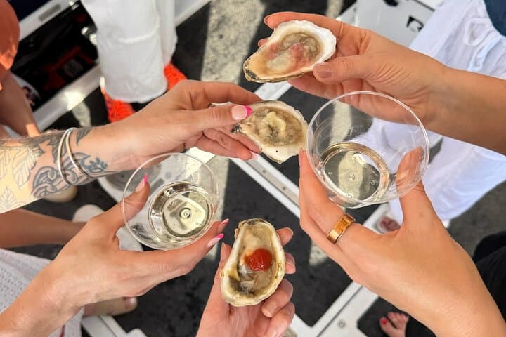 Portland Lighthouse Boat Cruise with Oysters and Prosecco, Portland
