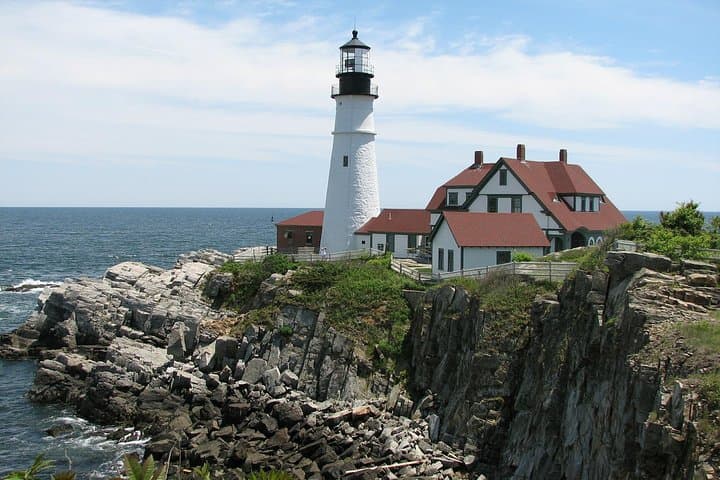 Historical tour of Portland and three lighthouses, Portland