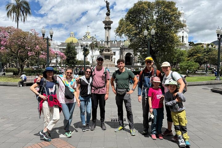 Quito Private Tour: Old Town, Half the World and Cable Car, Quito