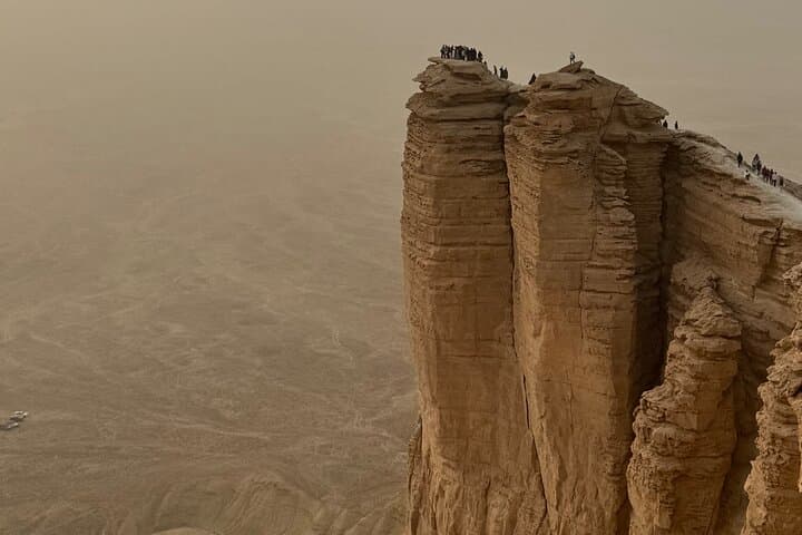 Riyadh desert tour to the Edge of the World in a 4x4, Riyadh