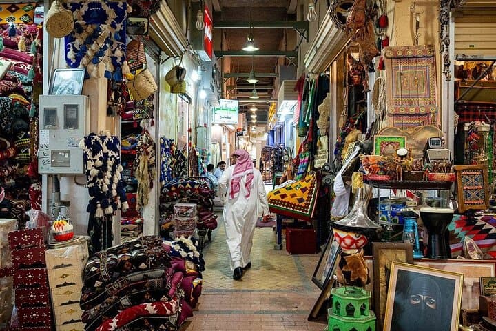 Walking tour of Al Masmak Fortress, Souq Al Zal, and Murabba Palace, Riyadh