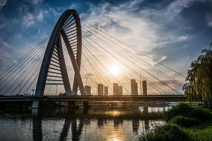 Rotterdam Highlights Private Bike Tour with a Guide, Rotterdam