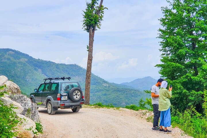 Private Lukomir Village 4x4 Off-Road Safari Tour from Sarajevo, Sarajevo