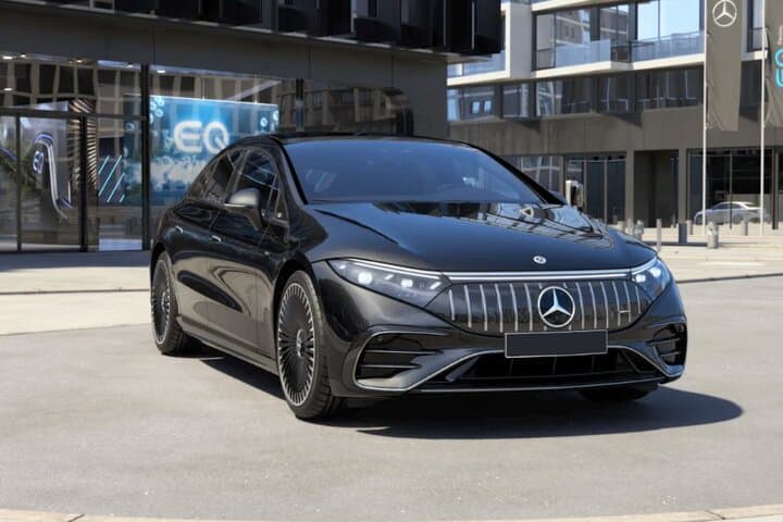 Special Private Transfer from Stuttgart to Mercedes-Benz Museum, Stuttgart