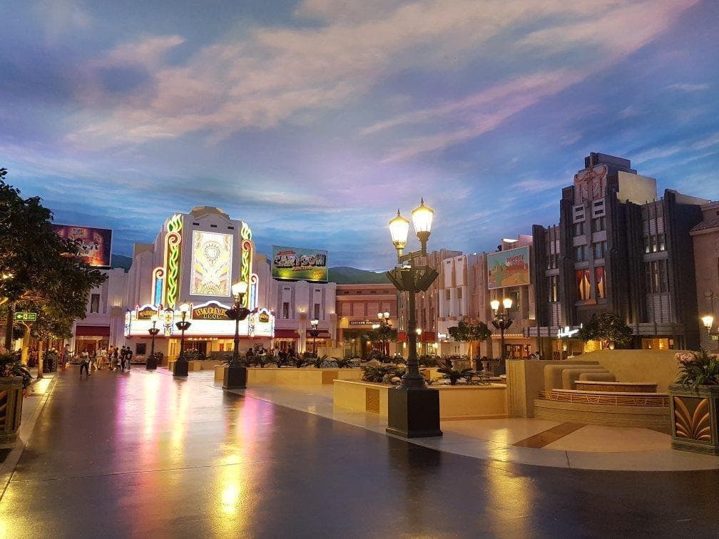 Warner Bros. World — places to visit in Abu Dhabi